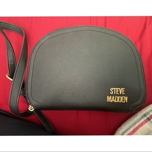 Steve Madden Side Clutch